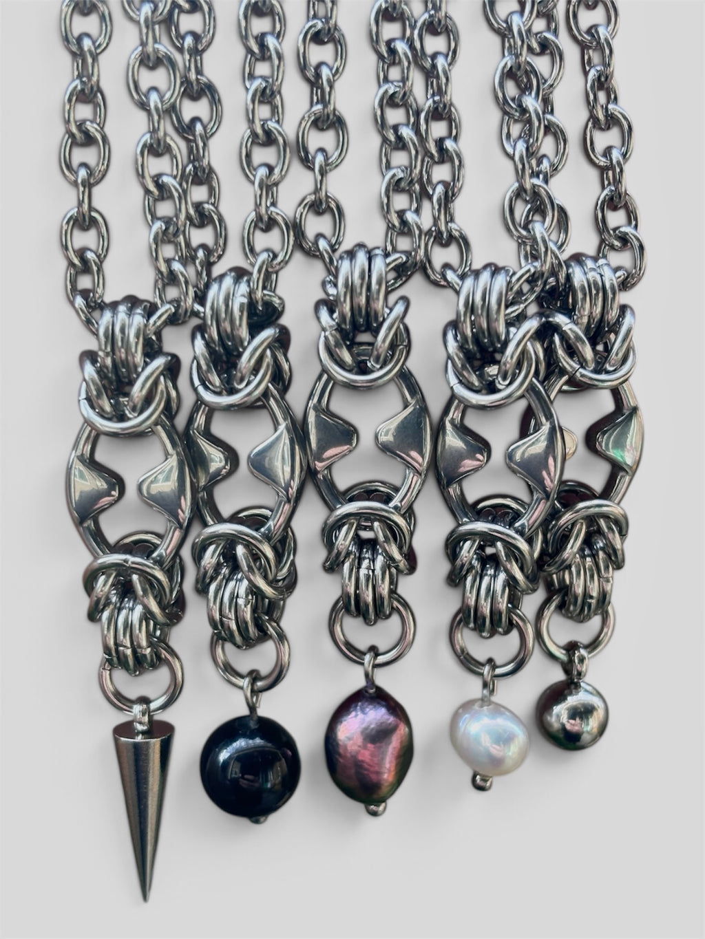 Charm Chain(s)