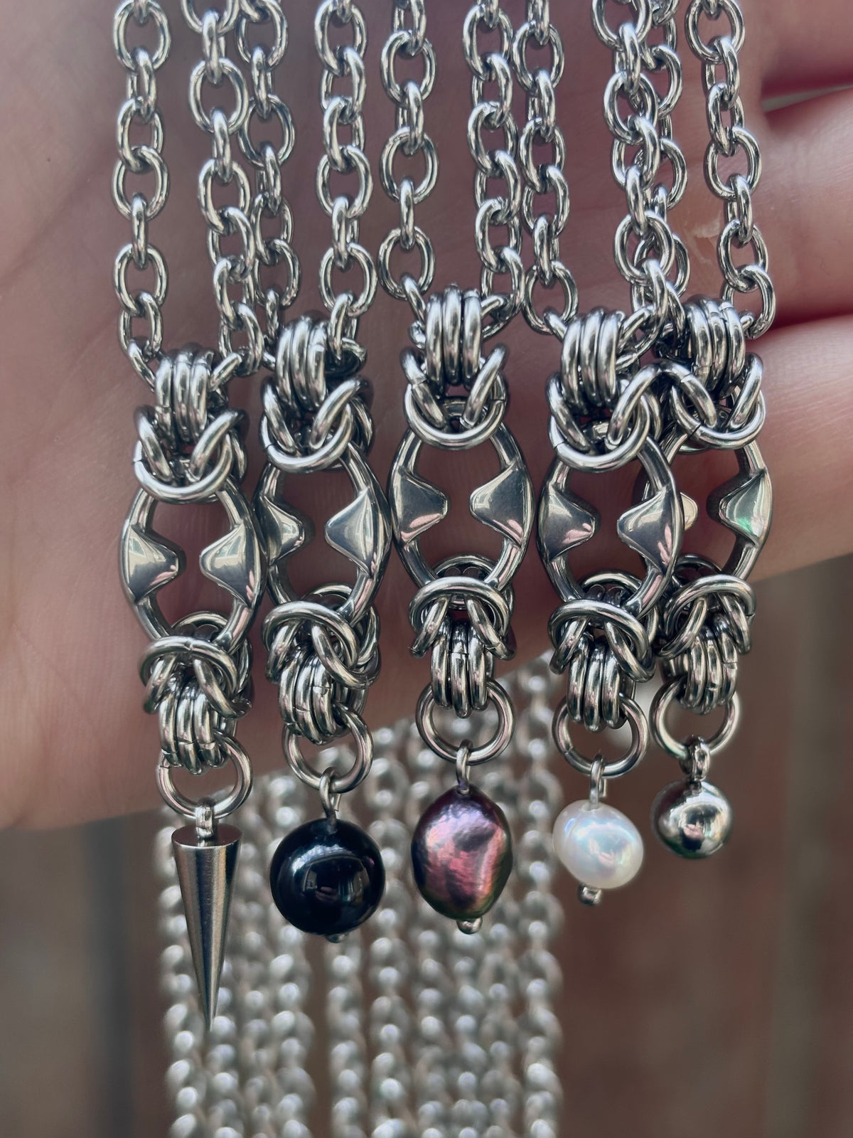Charm Chain(s)