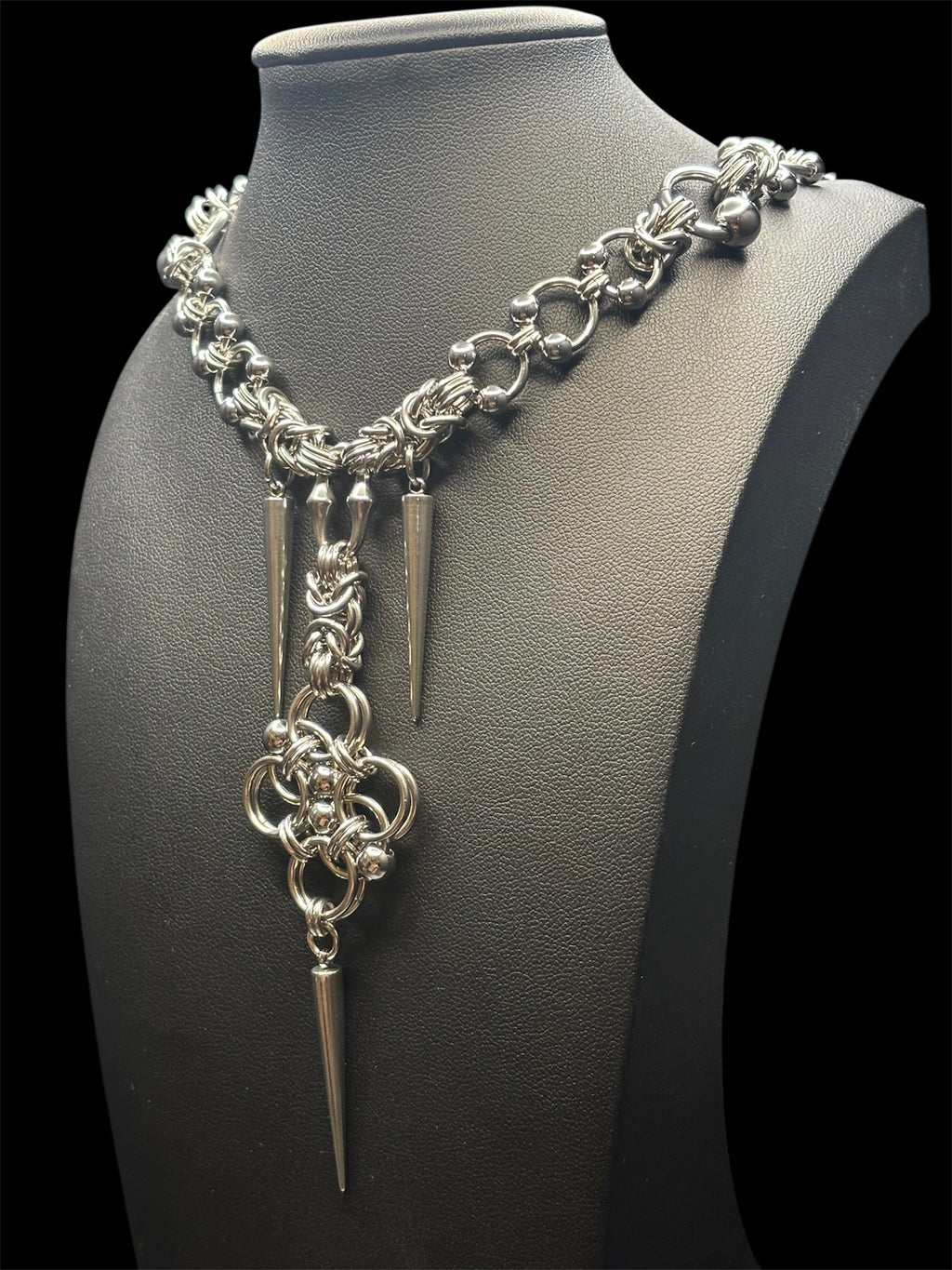 Labyrinth Chain